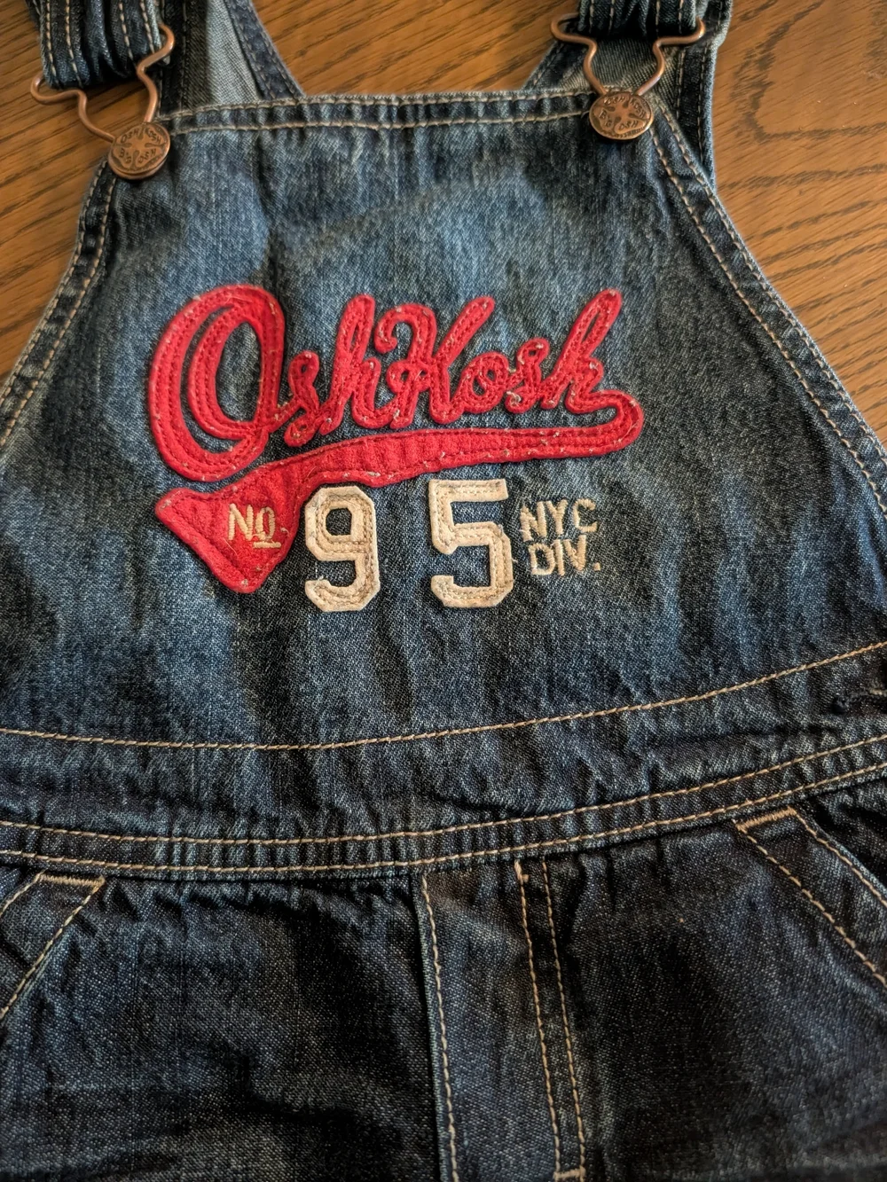 OshKosh Bgosh classic dark
